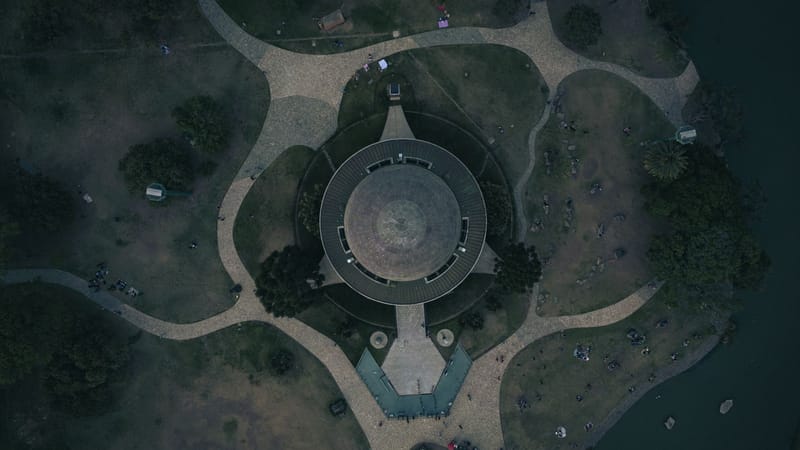 Der Story Circle nach Dan Harmon: 8 Beats, die jeden Bogen schließen