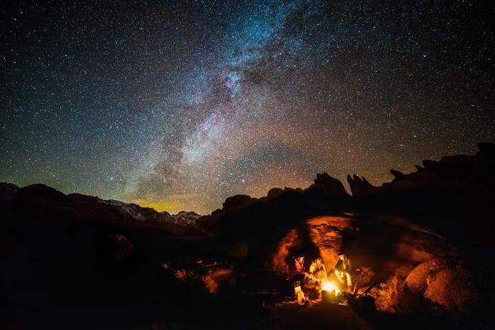 Was ist Storytelling - Geschichten erzählen am Lagerfeuer